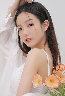 刚开始拒绝后来迎合